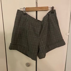 Express shorts. Grey plaid. Size 8.